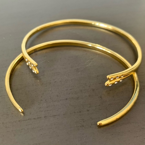 Michelle Campbell Gold Talon Bracelet set Box of Style Spring 2019 - Picture 2 of 5